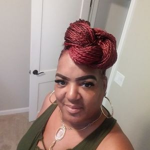 Meet your Posher, Tyronna